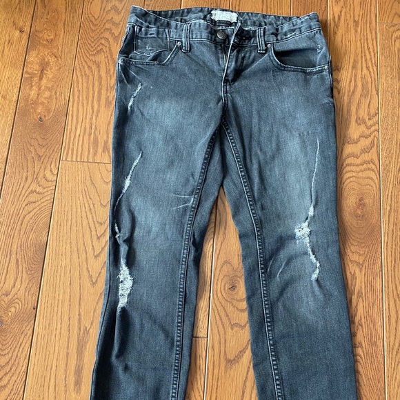 Free People - black, distressed skinny jeans - Picture 2 of 8
